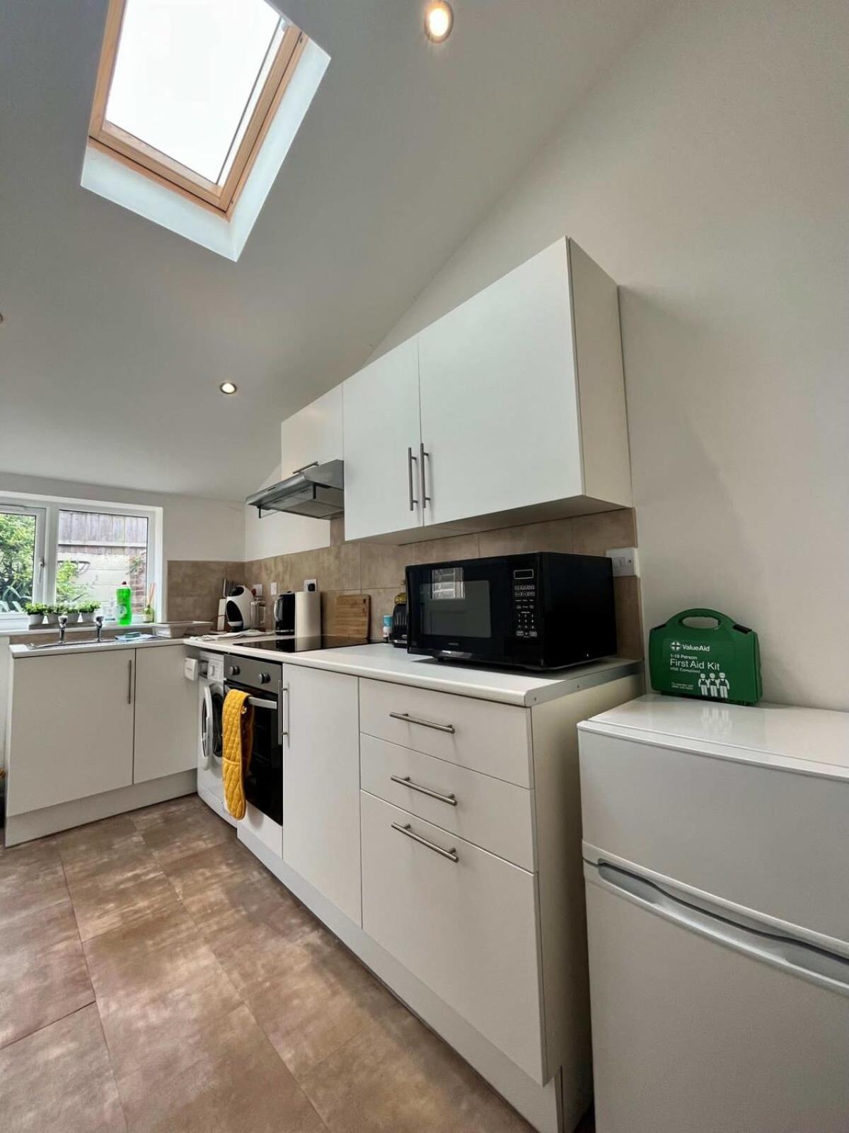 Cosy 2 Bedroom Victorian Townhouse In The Town Centre Bury St. Edmunds 外观 照片
